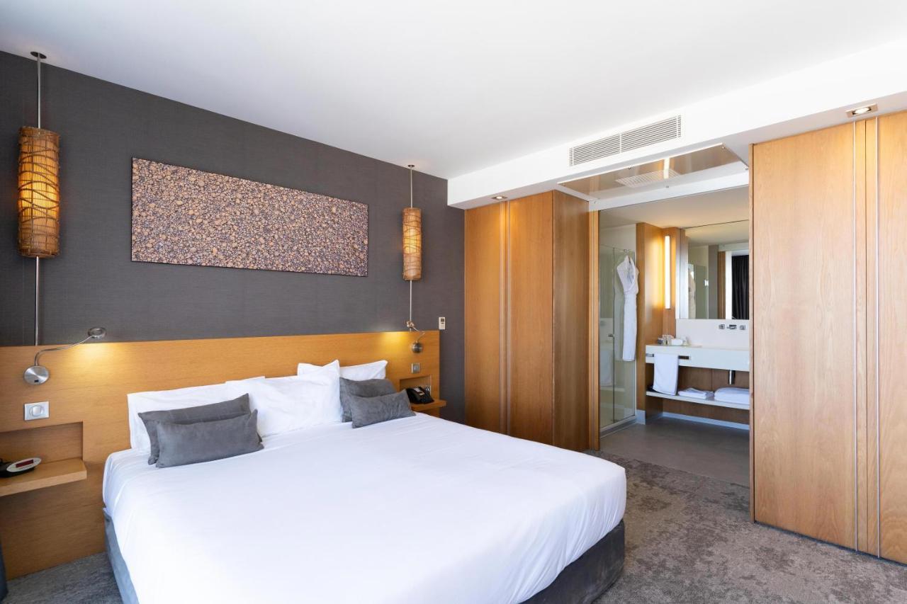 Chateau Royal Beach Resort & Spa, Noumea Buitenkant foto