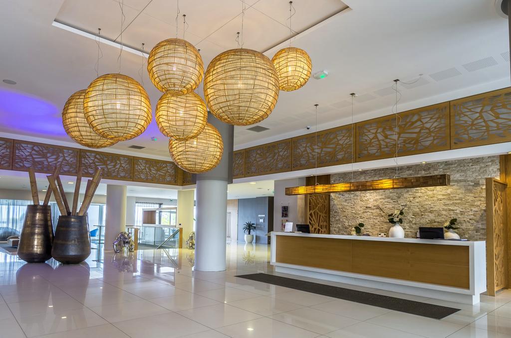 Chateau Royal Beach Resort & Spa, Noumea Buitenkant foto