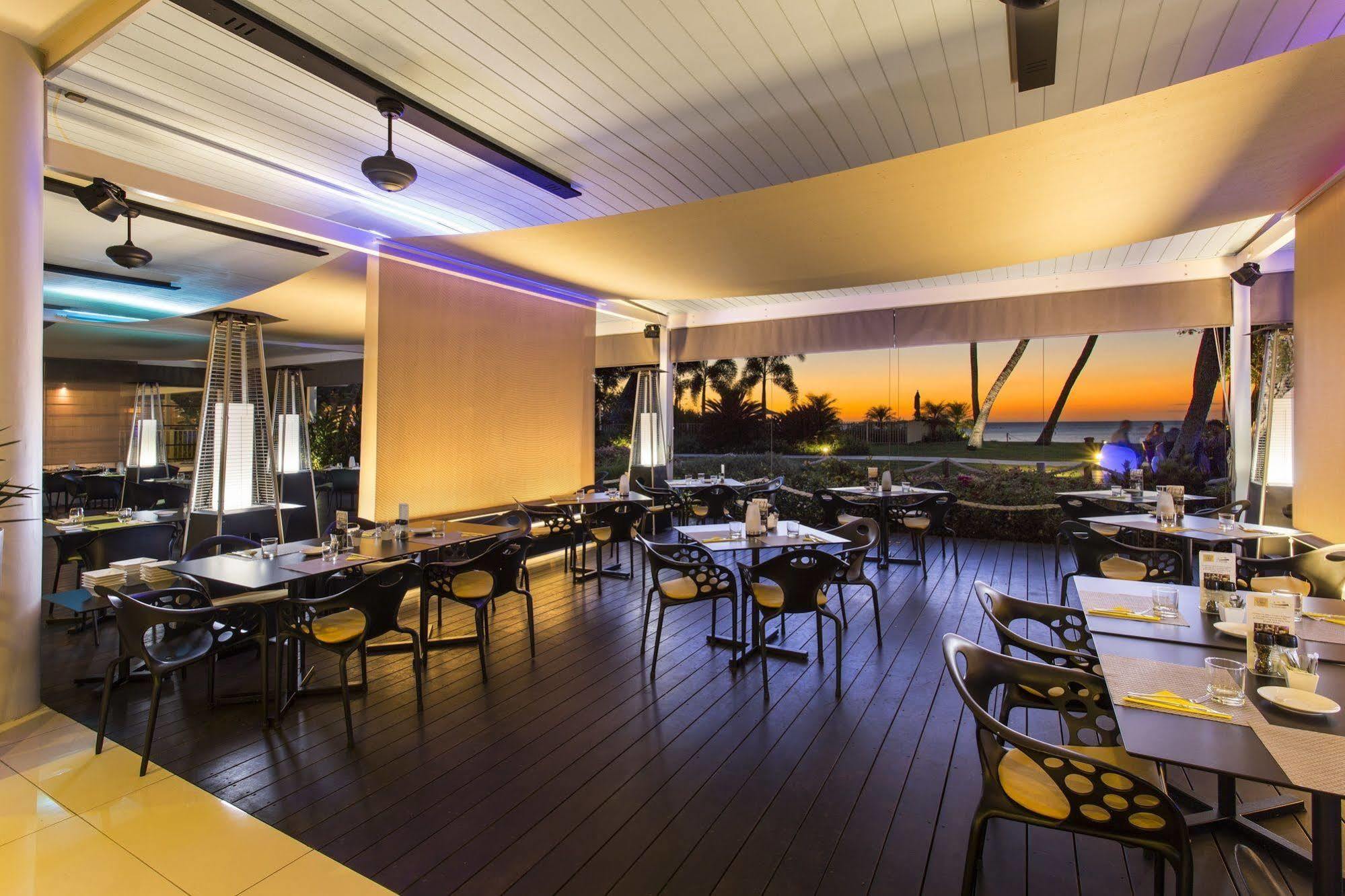 Chateau Royal Beach Resort & Spa, Noumea Buitenkant foto