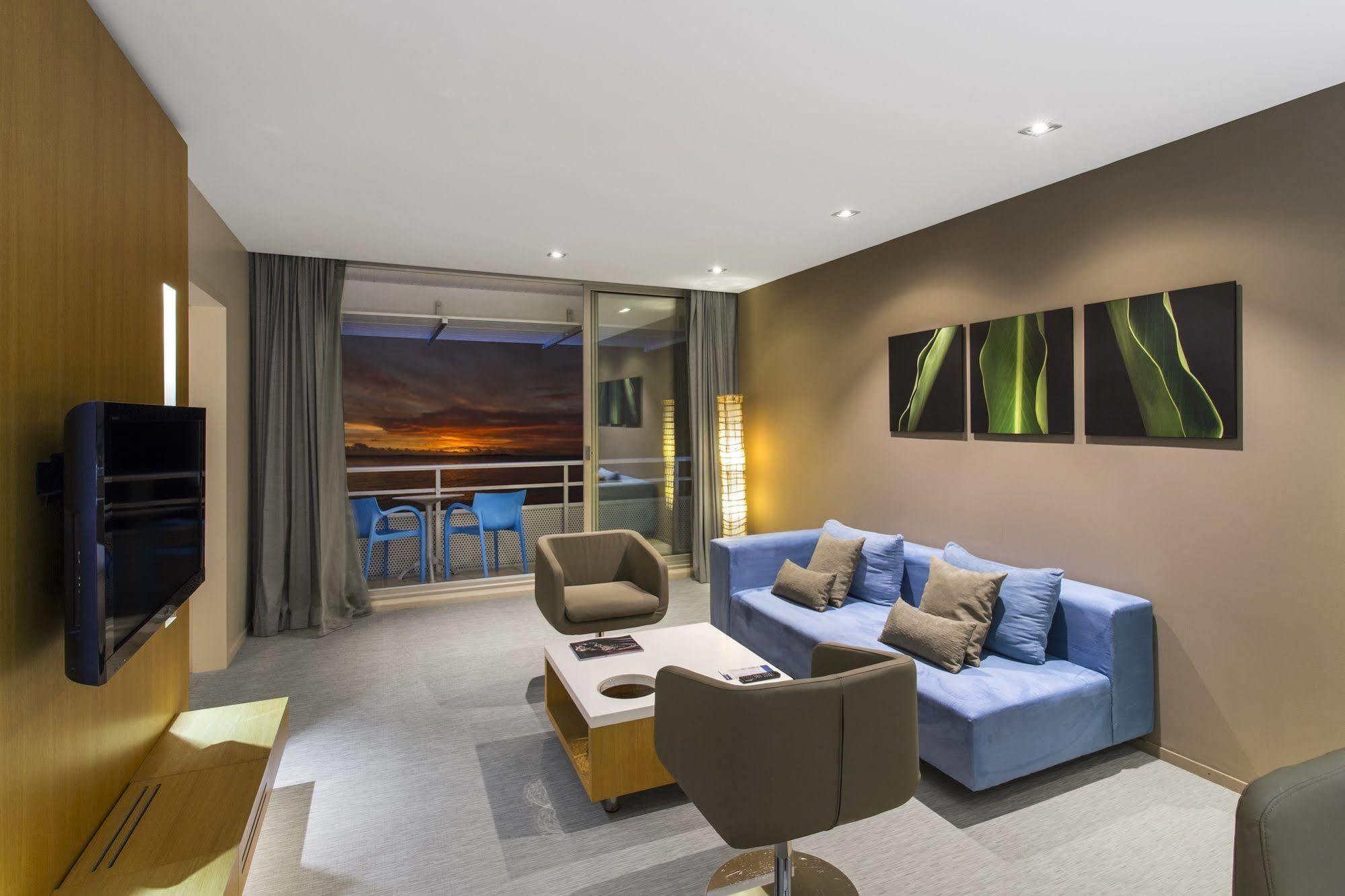 Chateau Royal Beach Resort & Spa, Noumea Buitenkant foto